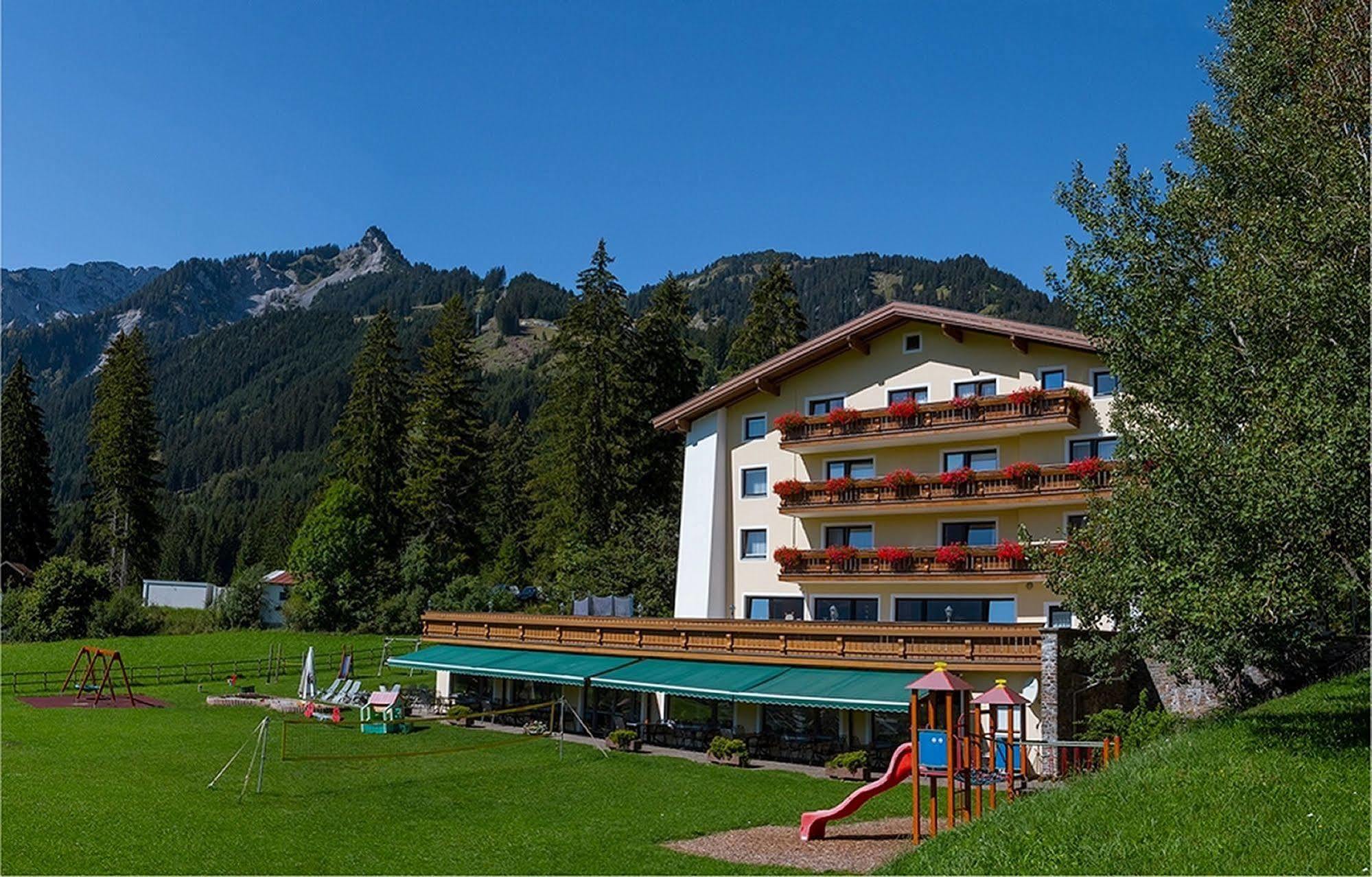 Haus Diana Hotel Reutte Eksteriør billede
